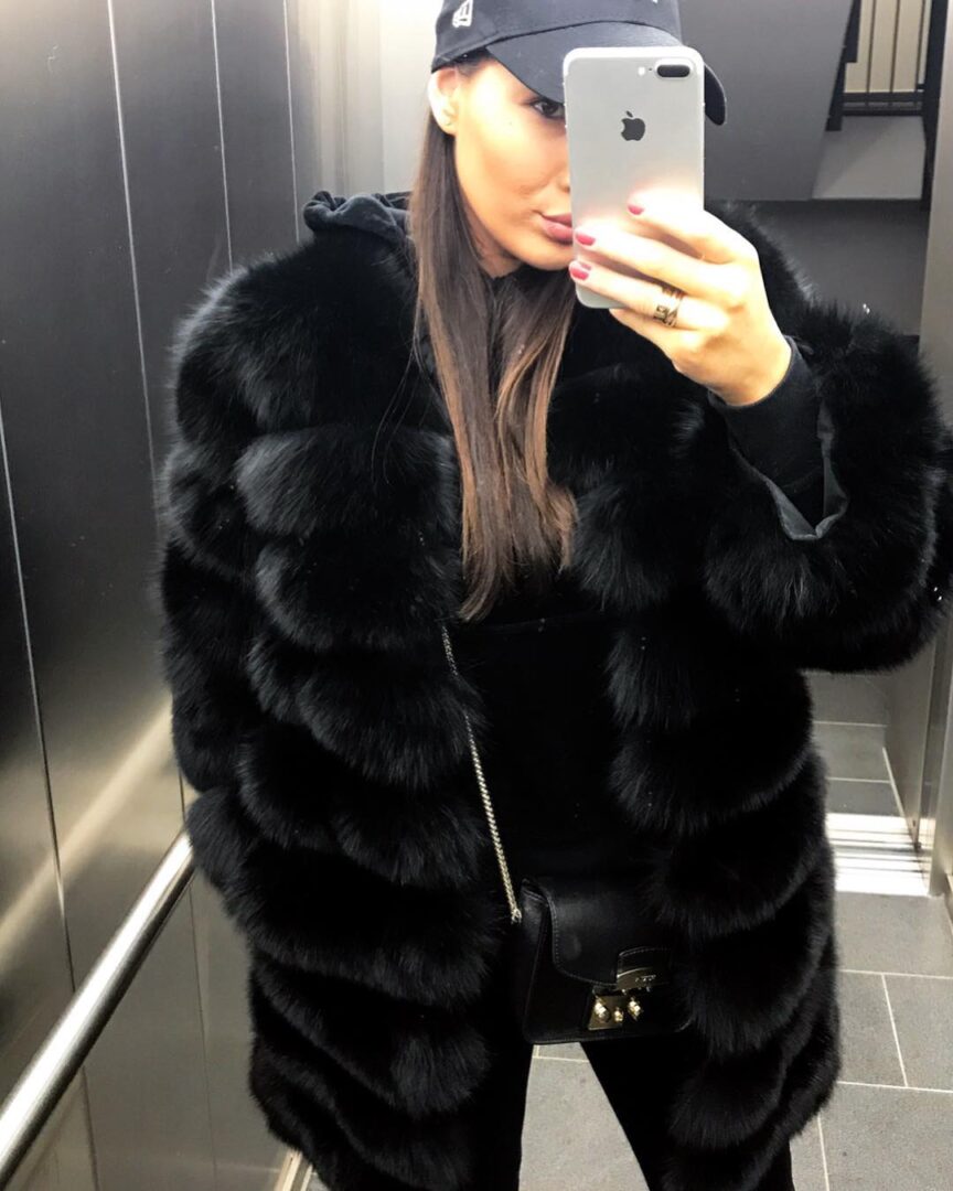 Avery (transformer) Fur Coats - Fur Clothing for Women - Aria Moda